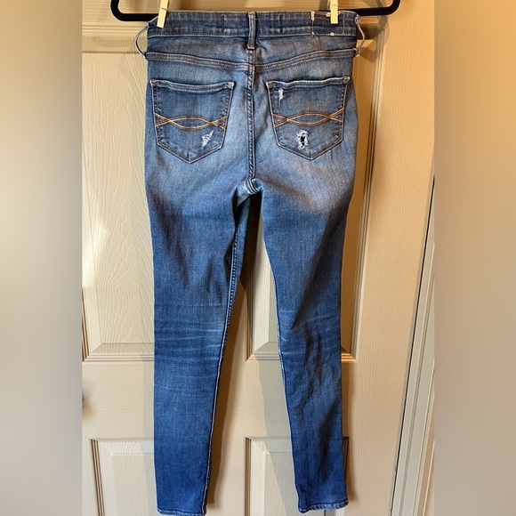 Abercrombie & Fitch Pants- Women’s 2R - Picture 2 of 9
